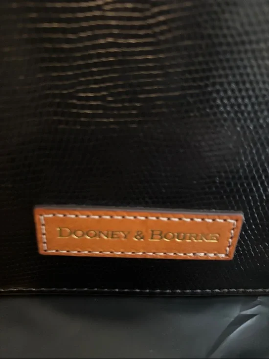 Dooney & Bourke Black wristlet NWOT - Picture 2 of 5